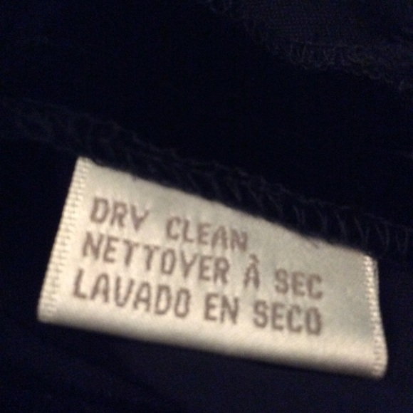 Pretty JNY Black Velvet Short Sleeve Blouse Size 8 - Picture 9 of 13